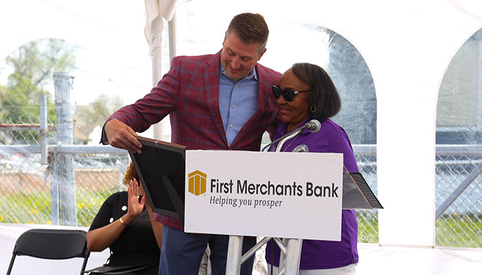 CEO Mark Hardwick and Commissioner Irma Clark-Coleman at the First Merchants Bank Detroit-Fitzgerald Groundbreaking.