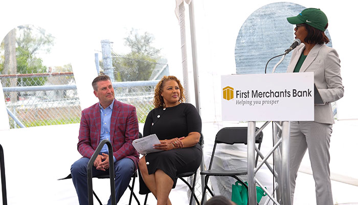 Councilwoman Angela Calloway speaking at the First Merchants Bank Detroit-Fitzgerald Groundbreaking.
